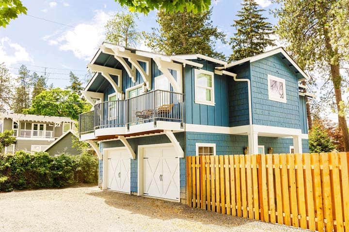 You are currently viewing Modern ADU Design Trends That Transform Backyard Living Spaces